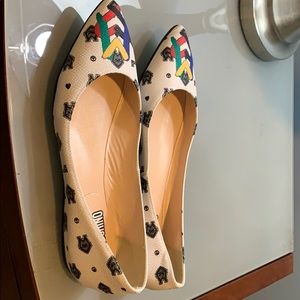 Love Moschino flats